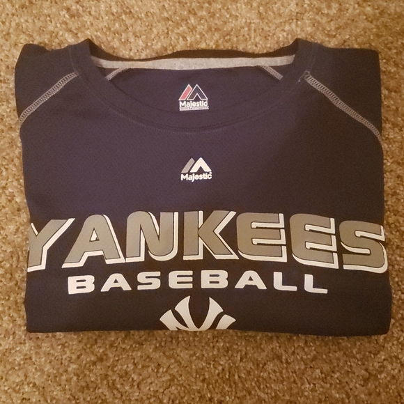 Yankees Baseball Majestic Mens Shirt Size- Large - Picture 5 of 6